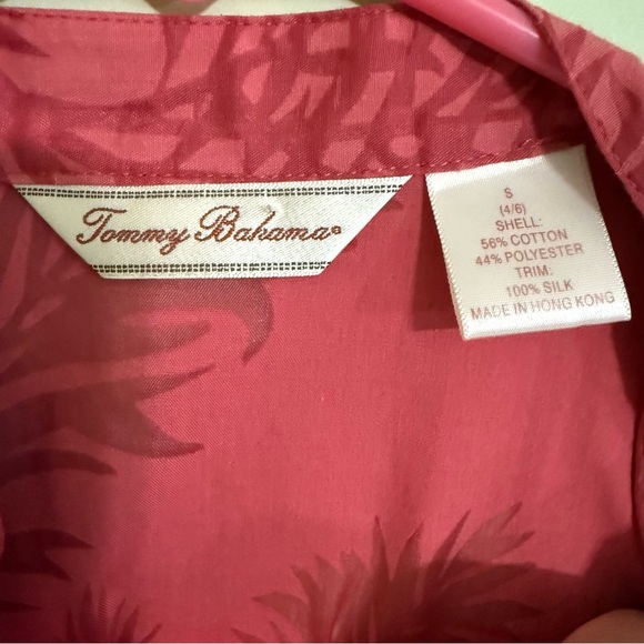 Tommy Bahama Pink lightweight shirt with sheer leaves - Picture 3 of 13